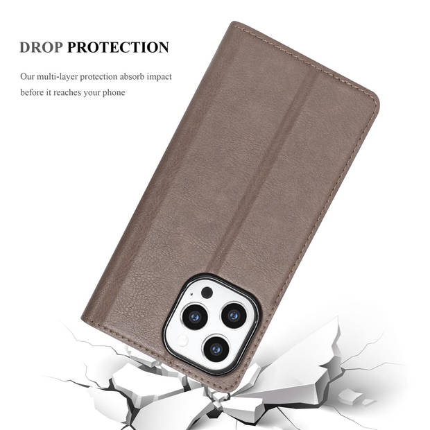 Cadorabo Hoesje geschikt voor Apple iPhone 13 PRO MAX in KOFFIE BRUIN - Beschermhoes Case magnetische sluiting Cover