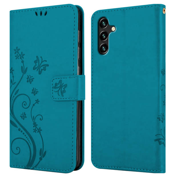 Cadorabo Hoesje geschikt voor Samsung Galaxy A13 5G in BLOEMEN BLAUW - Beschermhoes Case Cover Bloemen magnetische