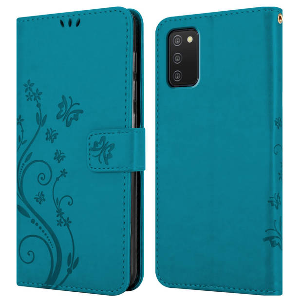 Cadorabo Hoesje geschikt voor Samsung Galaxy A03s in BLOEMEN BLAUW - Beschermhoes Case Cover Bloemen magnetische