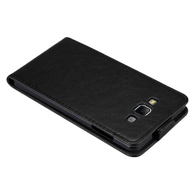 Cadorabo Hoesje geschikt voor Samsung Galaxy A7 2015 in ZWARTE NACHT - Beschermhoes Flip Case Cover magnetische sluiting