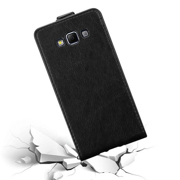 Cadorabo Hoesje geschikt voor Samsung Galaxy A7 2015 in ZWARTE NACHT - Beschermhoes Flip Case Cover magnetische sluiting