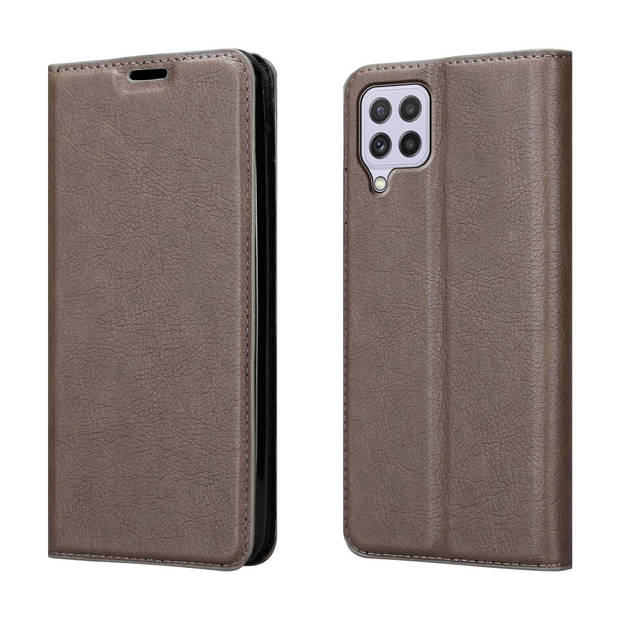 Cadorabo Hoesje geschikt voor Samsung Galaxy A22 4G / M22 / M32 4G in KOFFIE BRUIN - Beschermhoes Case magnetische