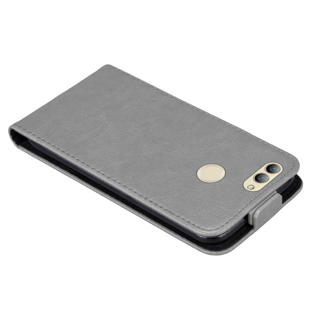 Cadorabo Hoesje geschikt voor Huawei NOVA 2 in TITANIUM GRIJS - Beschermhoes Flip Case Cover magnetische sluiting