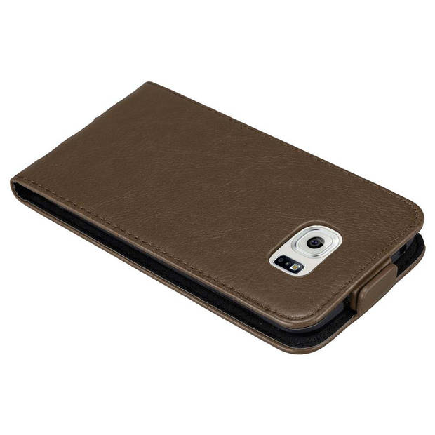 Cadorabo Hoesje geschikt voor Samsung Galaxy S6 EDGE in KOFFIE BRUIN - Beschermhoes Flip Case Cover magnetische sluiting