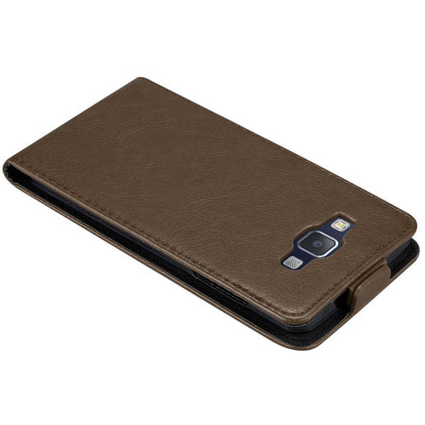 Cadorabo Hoesje geschikt voor Samsung Galaxy A5 2015 in KOFFIE BRUIN - Beschermhoes Flip Case Cover magnetische sluiting