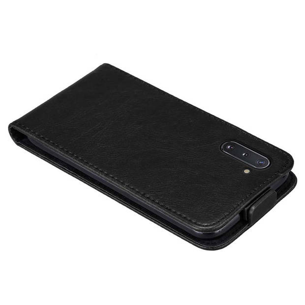 Cadorabo Hoesje geschikt voor Samsung Galaxy NOTE 10 in ZWARTE NACHT - Beschermhoes Flip Case Cover magnetische sluiting