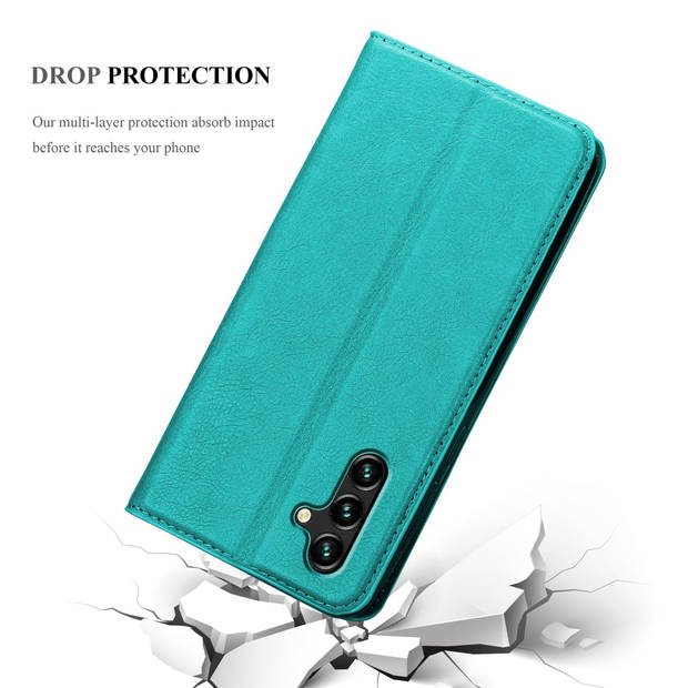 Cadorabo Hoesje geschikt voor Samsung Galaxy A13 5G in BENZINE TURKOOIS - Beschermhoes Case magnetische sluiting Cover