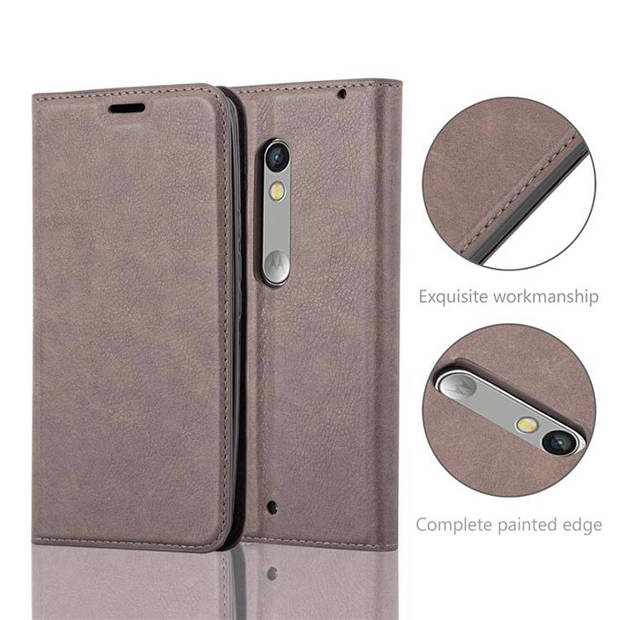 Cadorabo Hoesje geschikt voor Motorola MOTO X PLAY in KOFFIE BRUIN - Beschermhoes Case magnetische sluiting Cover