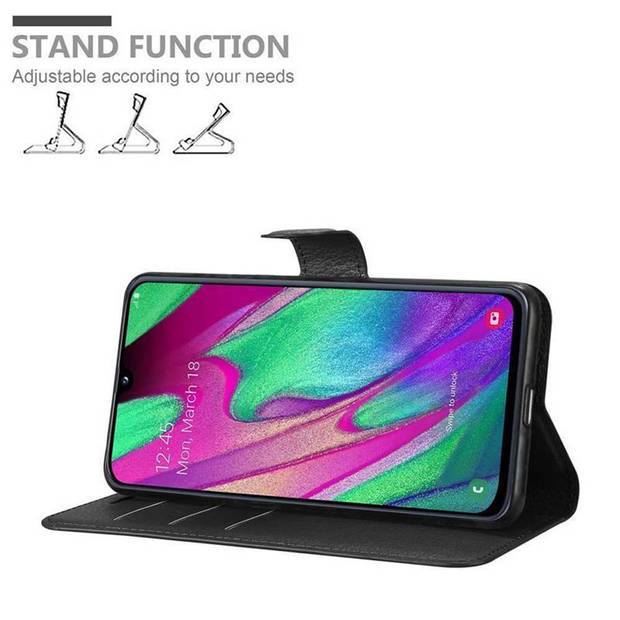 Cadorabo Hoesje geschikt voor Samsung Galaxy A40 in PHANTOM ZWART - Beschermhoes Cover magnetische sluiting Case