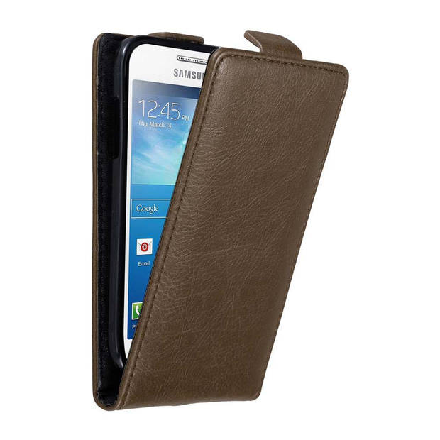 Cadorabo Hoesje geschikt voor Samsung Galaxy S4 MINI in KOFFIE BRUIN - Beschermhoes Flip Case Cover magnetische sluiting