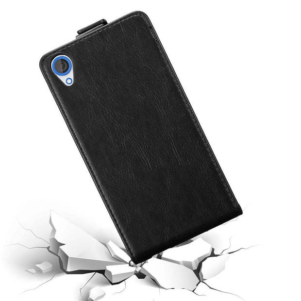 Cadorabo Hoesje geschikt voor HTC Desire 820 in ZWARTE NACHT - Beschermhoes Flip Case Cover magnetische sluiting