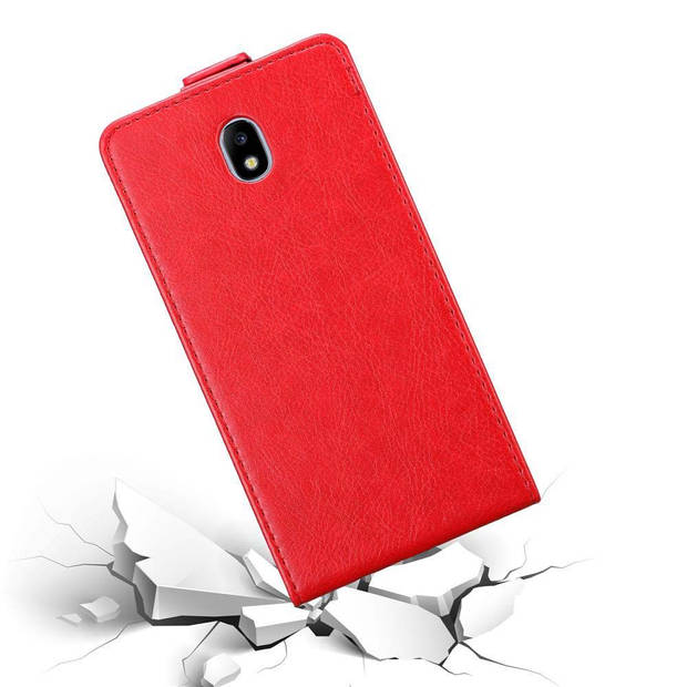 Cadorabo Hoesje geschikt voor Samsung Galaxy J7 2017 in APPEL ROOD - Beschermhoes Flip Case Cover magnetische sluiting