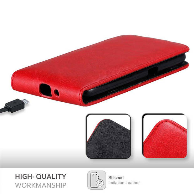 Cadorabo Hoesje geschikt voor Samsung Galaxy J1 2016 in APPEL ROOD - Beschermhoes Flip Case Cover magnetische sluiting