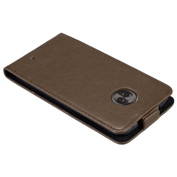 Cadorabo Hoesje geschikt voor Motorola MOTO X4 in KOFFIE BRUIN - Beschermhoes Flip Case Cover magnetische sluiting