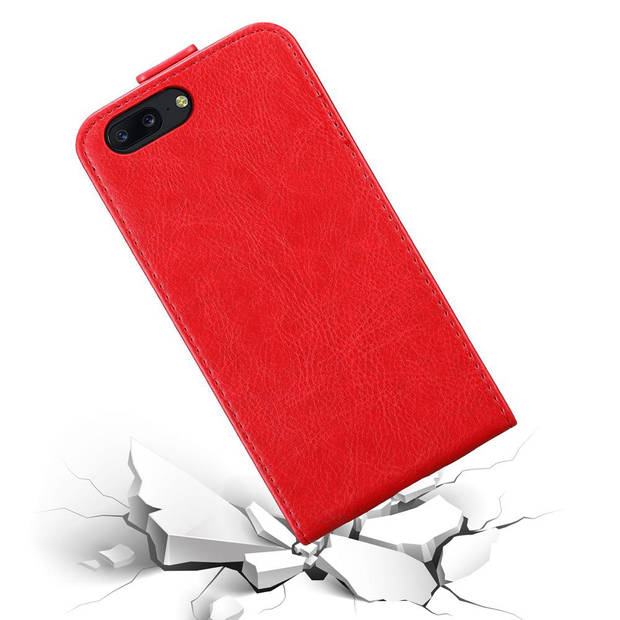 Cadorabo Hoesje geschikt voor OnePlus 5 in APPEL ROOD - Beschermhoes Flip Case Cover magnetische sluiting