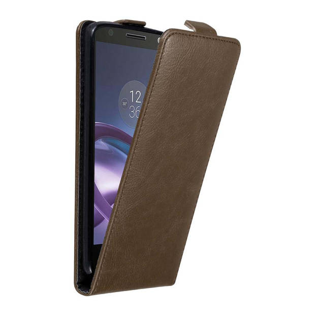 Cadorabo Hoesje geschikt voor Motorola MOTO Z in KOFFIE BRUIN - Beschermhoes Flip Case Cover magnetische sluiting