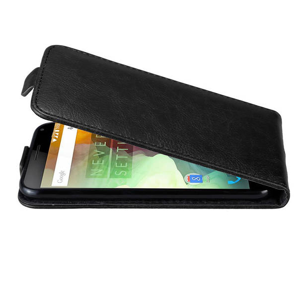 Cadorabo Hoesje geschikt voor OnePlus 2 in ZWARTE NACHT - Beschermhoes Flip Case Cover magnetische sluiting