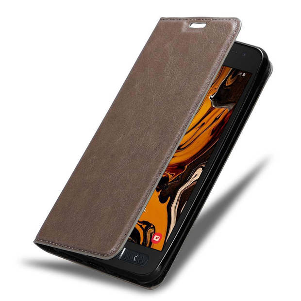 Cadorabo Hoesje geschikt voor Samsung Galaxy XCover 4 / XCover 4s in KOFFIE BRUIN - Beschermhoes Case magnetische