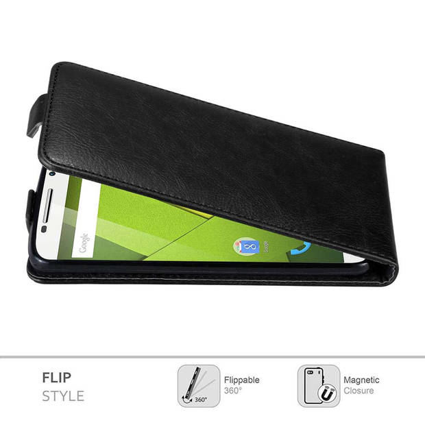 Cadorabo Hoesje geschikt voor Motorola MOTO X PLAY in ZWARTE NACHT - Beschermhoes Flip Case Cover magnetische sluiting