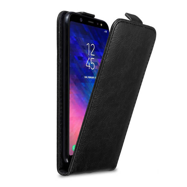 Cadorabo Hoesje geschikt voor Samsung Galaxy A6 PLUS 2018 in ZWARTE NACHT - Beschermhoes Flip Case Cover magnetische