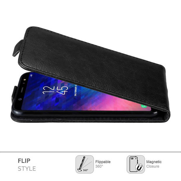 Cadorabo Hoesje geschikt voor Samsung Galaxy A6 PLUS 2018 in ZWARTE NACHT - Beschermhoes Flip Case Cover magnetische