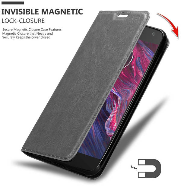 Cadorabo Hoesje geschikt voor Motorola MOTO X4 in TITANIUM GRIJS - Beschermhoes Case magnetische sluiting Cover