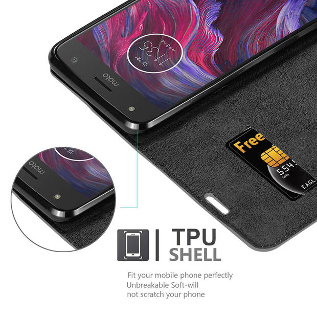 Cadorabo Hoesje geschikt voor Motorola MOTO X4 in TITANIUM GRIJS - Beschermhoes Case magnetische sluiting Cover