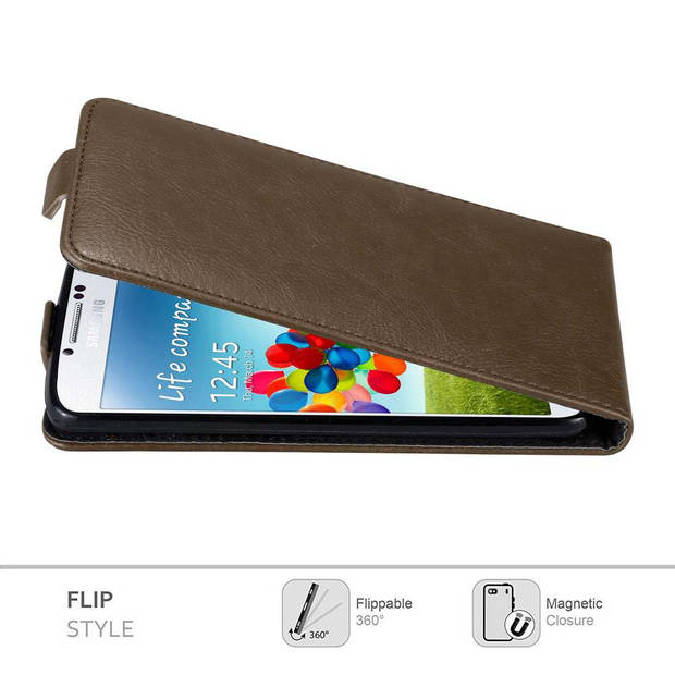 Cadorabo Hoesje geschikt voor Samsung Galaxy S4 in KOFFIE BRUIN - Beschermhoes Flip Case Cover magnetische sluiting