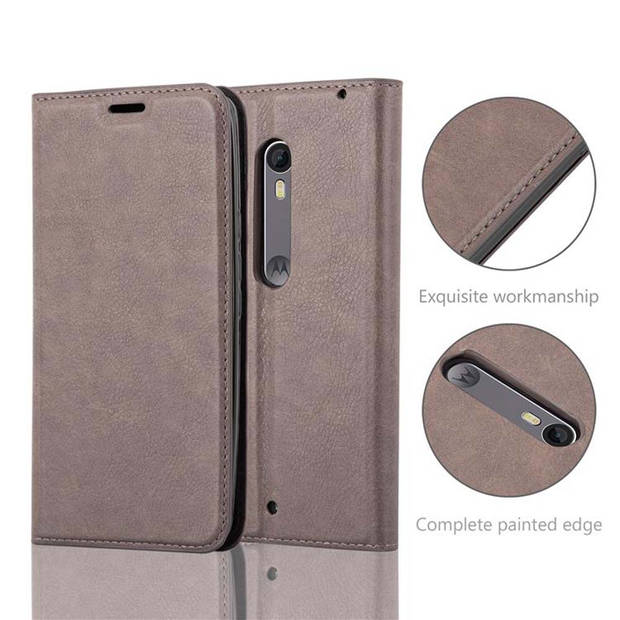 Cadorabo Hoesje geschikt voor Motorola MOTO X STYLE in KOFFIE BRUIN - Beschermhoes Case magnetische sluiting Cover