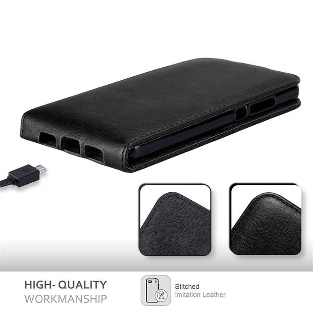 Cadorabo Hoesje geschikt voor Huawei P8 LITE 2015 in ZWARTE NACHT - Beschermhoes Flip Case Cover magnetische sluiting