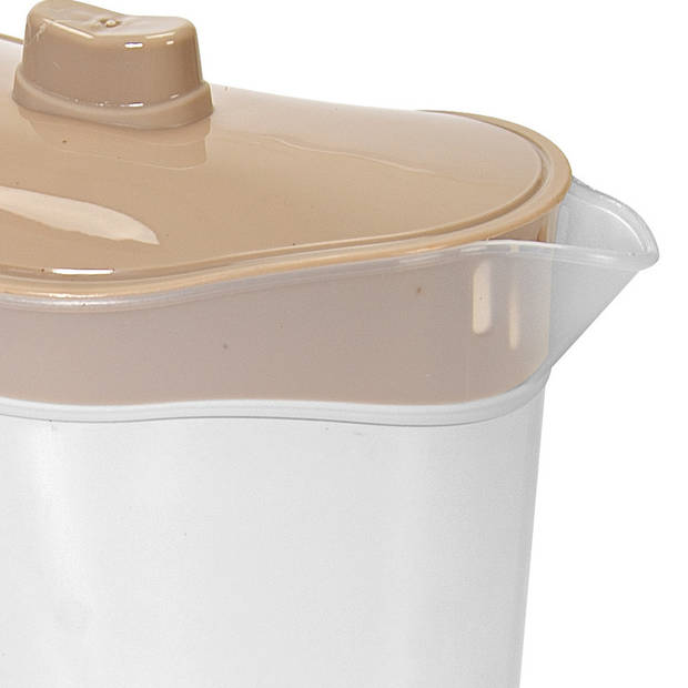 Hega Hogar Waterkan/sapkan met beige deksel - 1.5 liter - kunststof - 9 x 23 cm - Schenkkannen