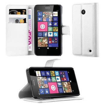 Cadorabo Hoesje geschikt voor Nokia Lumia 630 / 635 in ARCTISCH WIT - Beschermhoes Cover magnetische sluiting Case