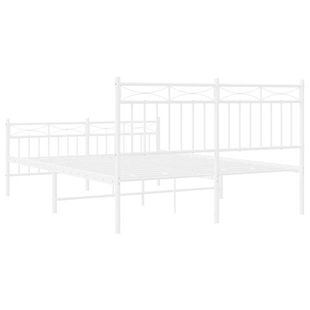 vidaXL Bedframe met hoofd- en voeteneinde metaal wit 135x190 cm