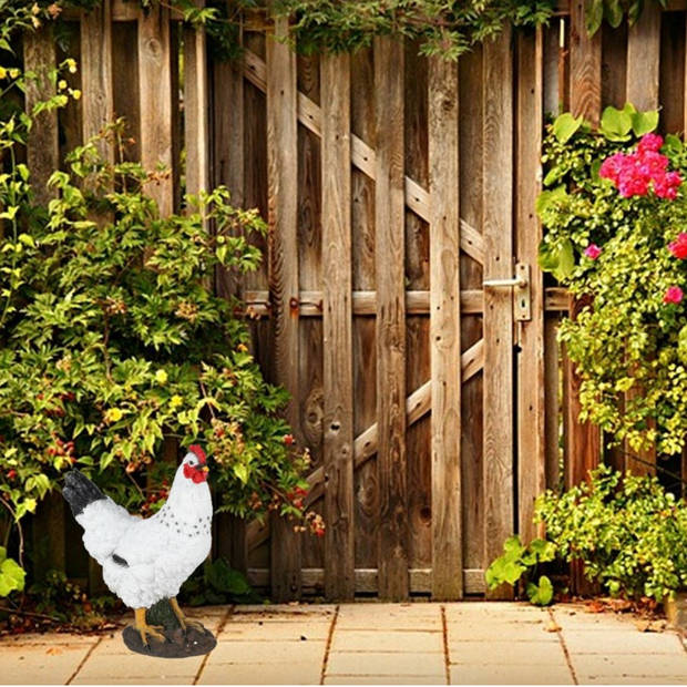 Sunnydays Tuin decoratie dieren/kippen beeldje - Polyresin - 28 x 36 cm - buiten - wit/zwart - Tuinbeelden