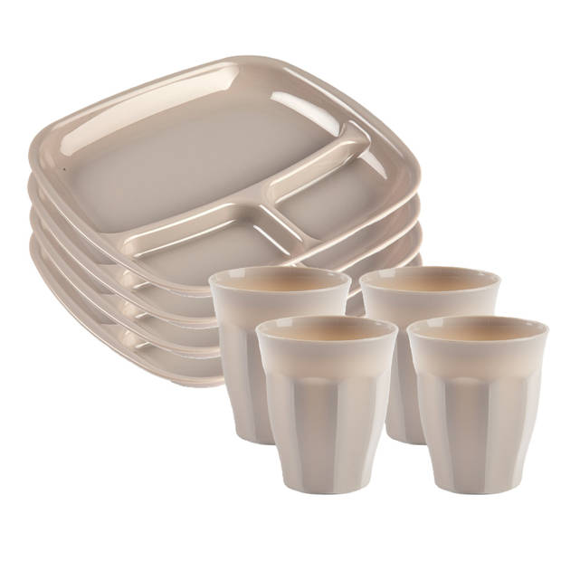 Plasticforte camping servies van kunststof - 4x vakjesborden en 4x drinkbekers - beige - onbreekbaar - Gourmetborden