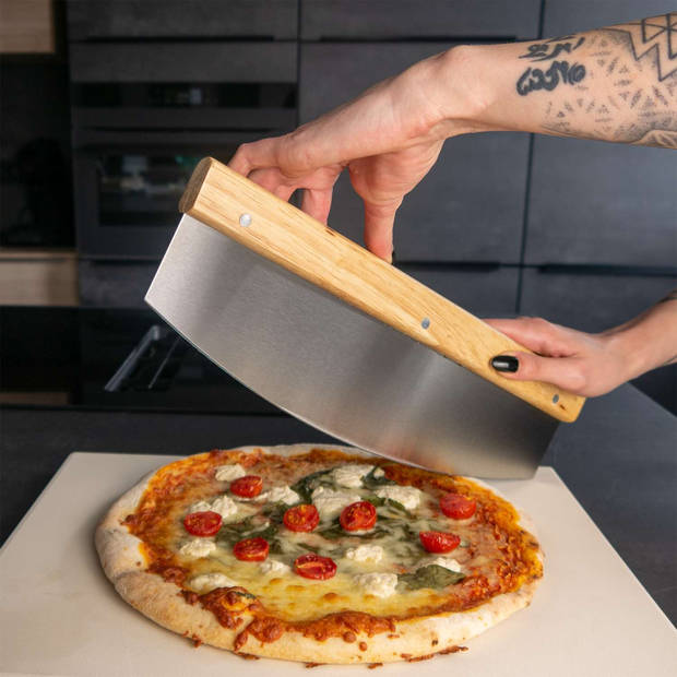 Intirilife professionele bruine pizzasnijder, mezzaluna-mes met roestvrijstalen lemmet - 35.3 x 10.8 x 5 cm