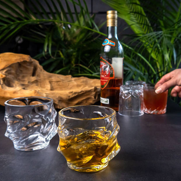 Intirilife 4x whiskyglas in crystal clear 'sculptured' - ouderwets whisky kristallen glas loodvrij in sculptuur ontwerp