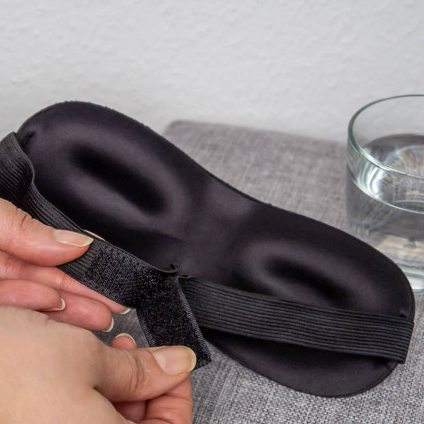 Intirilife oogmasker in zwart – ergonomisch voorgevormd uniseks slaapmasker voor een goede nachtrust
