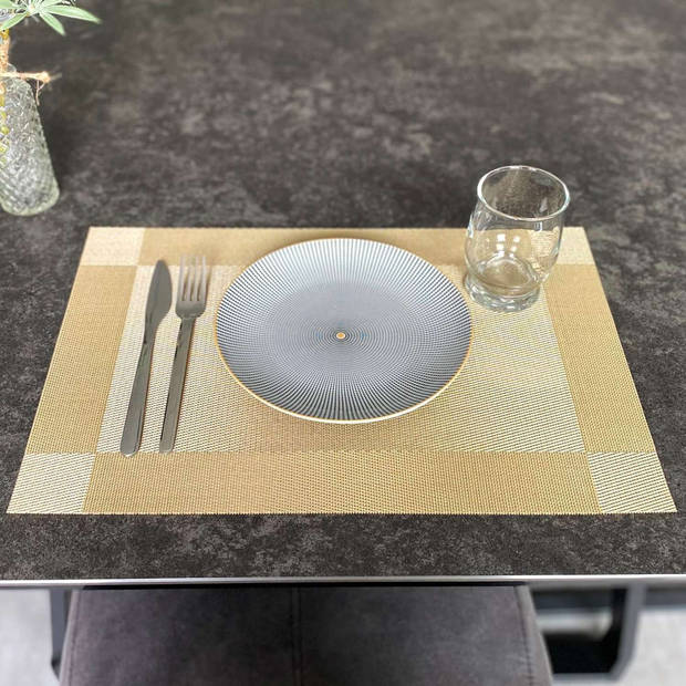 Intirilife 6x placemat van pvc in goud - 45 x 30 cm - tafelmat onderzetter afveegbaar hittebestendig voor keuken