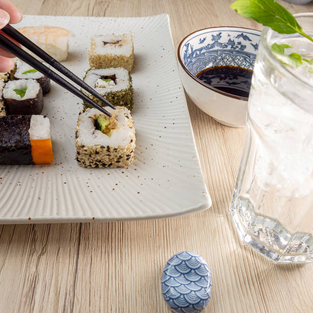 Intirilife 6x sushischotel serveerbord van porselein in wit - 26 x 23,4 x 3,8 cm japanse sushiserveerschalen handgemaakt