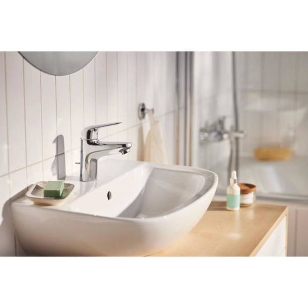 Eéngreeps wastafelmengkraan - GROHE Swift - 24325001 - Chroom - Maat M - Waterbesparend