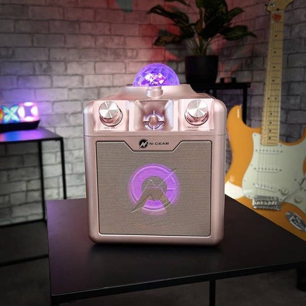 N-GEAR Disco Star 710 Space Pink - Bluetooth Speaker - Karaokeset - Partybox met Sterrenprojector & 2 Microfoons