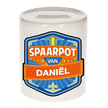 Vrolijke kinder spaarpot voor Daniel - Spaarpotten