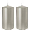 2x Kaarsen zilver 6 x 12 cm 40 branduren sfeerkaarsen - Stompkaarsen