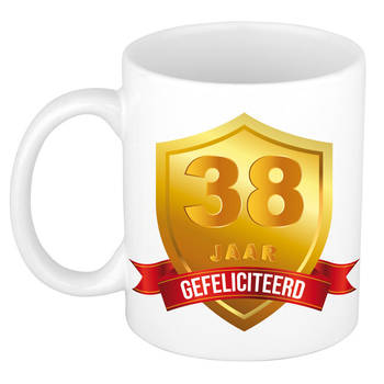 Gefeliciteerd 38 jaar jubileum/ verjaardag mok met gouden schild - feest mokken