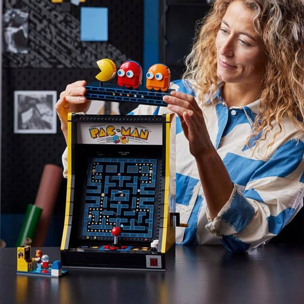 LEGO 10323 Icons PAC-MAN Arcadespel, modelkit voor volwassenen om te bouwen, gamemachine met personages