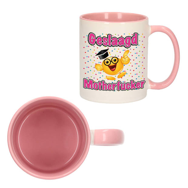 Bellatio Decorations Geslaagd cadeau mok - roze - Geslaagd Motherfucker - Ca. 300 ml - feest mokken