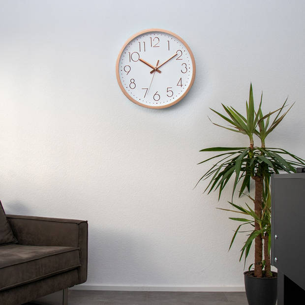 Intirilife wandklok in rosé goud - wit met 30,5 cm diameter - praktische tijdweergave chronometer stijlvol voor elke kam