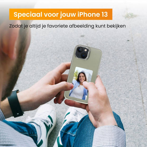 R2B Foto Hoesje geschikt voor iPhone 13 - Incl. Screenprotector - E-ink Telefoon hoesje met eigen foto incl. App - Grijs