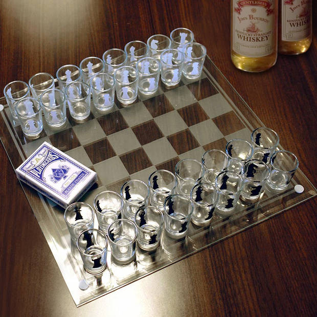 Shotglass Chess Set Transparant